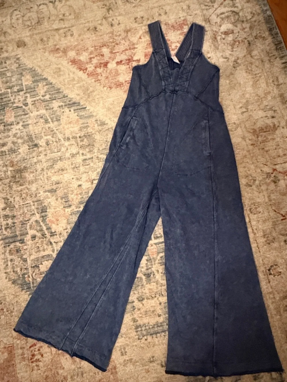 Wide-Leg Navy Sleeveless Jumpsuit with V-Neck - Picture 1 of 6